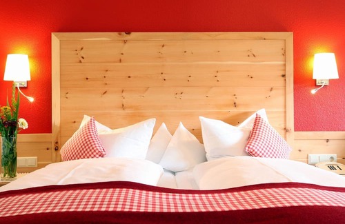Waldulm Apartamento | Swiss stone pine room