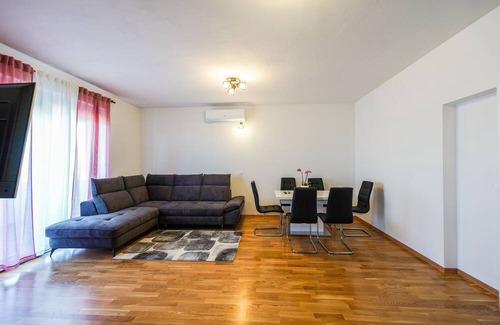 Privlaka Apartamento | Apartment KICO first row to the SEA!