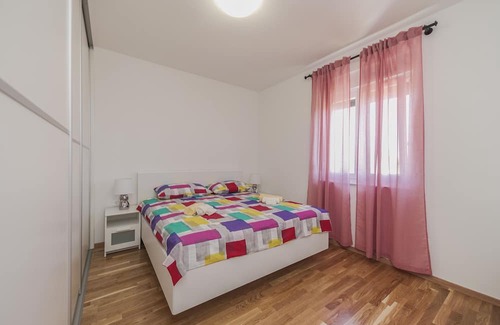 Privlaka Apartamento | Apartment KICO first row to the SEA!