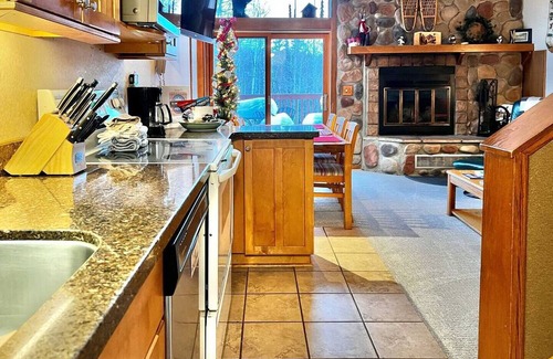 Lutsen Casa | Ski-In, Ski-Out Townhome with Lofted Owner's Suite