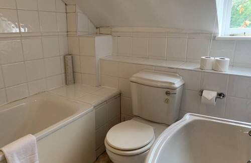 Shepperton Casa | 3 bedroomed property ideally located close to London and top tourist attractions