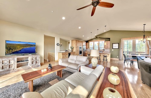 Mountain View Estates Casa | 1376MD.4 Bedroom Mountain Contemporary Home Views, Quiet & Peaceful Retreat