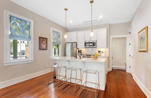 French Quarter Apartamento | Dianna Browns Place | Historic District