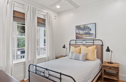Seacrest Beach Casa | Mar y Arena, Seacrest stunner on nature trail; walk to Rosemary Beach. 4 bikes