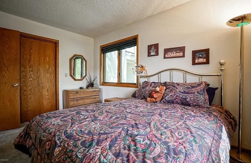 Innsbruck Val Moritz Casa | Hot Tub, Suana, Spectacular views and 3 minutes from Granby Ski Ranch Lift!