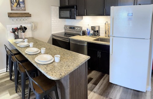 Snowshoe Condominio | ML 104 – Delightful Ski-In/Out 2BR, Slope View, Deck, A/C