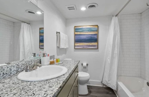 Forest Park Apartamento | Modern Apt. close to Restaurants - Highland Golf