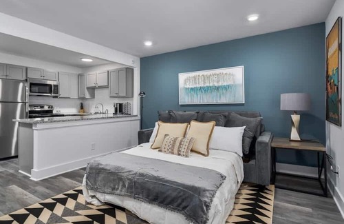 Forest Park Apartamento | Modern Apt. close to Restaurants - Highland Golf