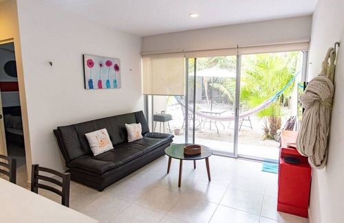 Municipio de Progreso Apartamento | Romantic condo 1 block from Sea Progreso East