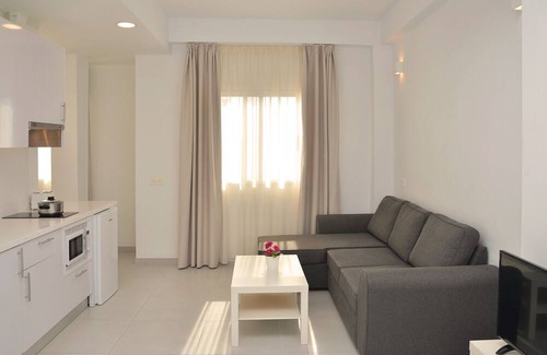 Santa Cruz de Tenerife Apartamento | 30m2 distributed in cozy open and bright spaces.