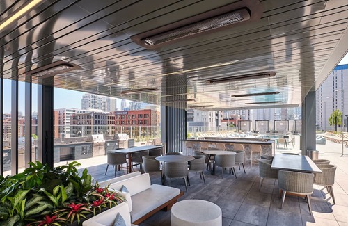 Killgubbin Casa | Luxe Executive One Bedroom Suite in River North.