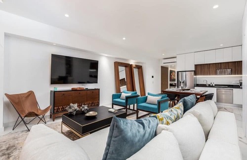 Centro de Puerto Vallarta Condominio | Luxurious 2 bed 2 bath. Avida!