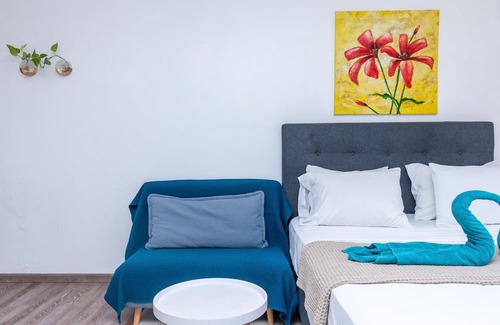 Pa'ofa'i Apartamento | Cozy Studio in Papeete - Park View | AC | Netflix | Secure Parking