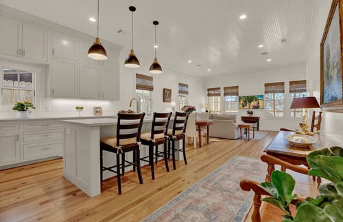 Fredericksburg Casa | LOCATION! One Block to Main Street/Wineries!