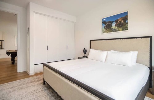 Knox - Henderson Casa | A Higher Frequency Off Henderson