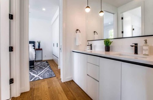 Knox - Henderson Casa | A Higher Frequency Off Henderson