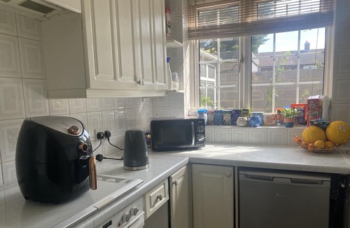 Abbey Wood Apartamento | Beautiful ground floor flat with conservatory