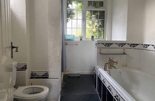 Abbey Wood Apartamento | Beautiful ground floor flat with conservatory