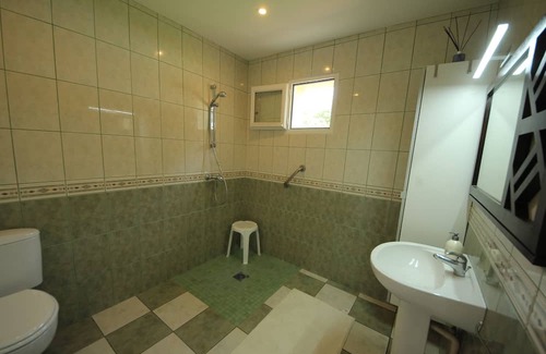 Eauze Casa | Gîte Papyrus 2 Pers - Piscine, Confort & Nature - Au Petit Bernerot