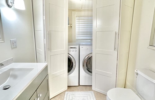 Marlborough Casa | Near BOSTON - Cozy and Renovated 4 Beds 2 bath Home w/ Backyard FREE WIFI 6.