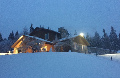 Whitingham Casa | New Rental! Fabulous, Spacious Mountain Family Retreat on 13 Acres