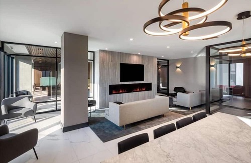 Port Morris Casa | Chic Double Queen Suite | Mott Haven Manhattan NYC | Hotel Amenities