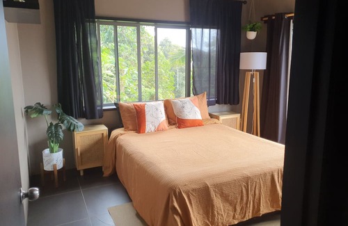 Takuvaine Tapere Casa | Beautiful Family Friendly House with Pool