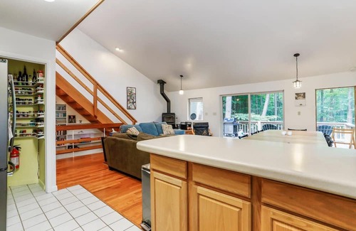 Berkeley Springs Casa | Turtle Pond- The cabin with it all!