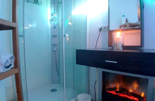Waterloo Apartamento | Homerez - Nice apartement for 4 ppl. with jacuzzi at Waterloo