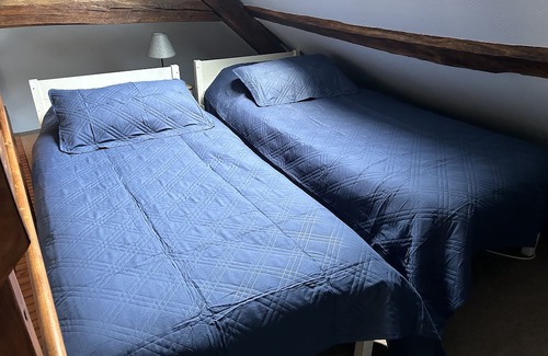 Villemoiron-en-Othe Casa | Le domaine du Lavoir - Studio MINOUCHE sleeps 4. jacuzzi from April to October