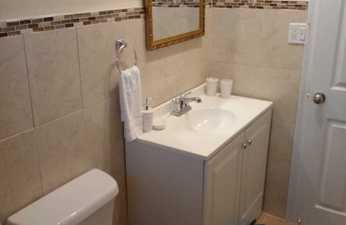 Rolleville Cabaña | 1-2 MINUTES AWAY FROM THE BEACH