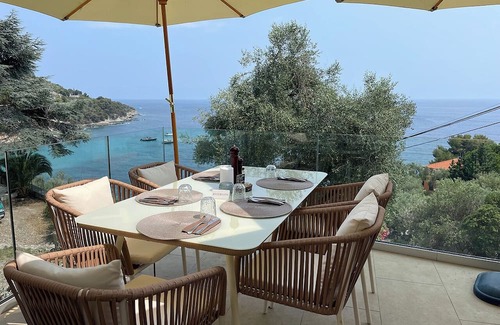 Realdo Complejo | Ibiza-styled bungalows with sea views in Balzi Rossi