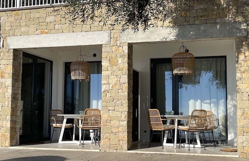 Realdo Complejo | Ibiza-styled bungalows with sea views in Balzi Rossi