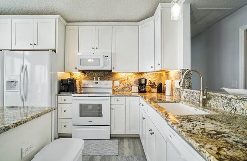 South Ponte Vedra Beach Casa | Serenity One Oceanfront Good Morning Sunrise!