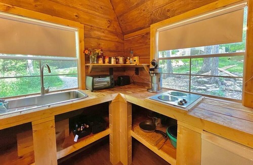 Sevierville Cabina | Wood Cabin in the Smoky Mountains