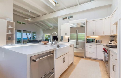 Wainiha Casa | Modern Beachfront Estate near Tunnels, Sleeps 12
