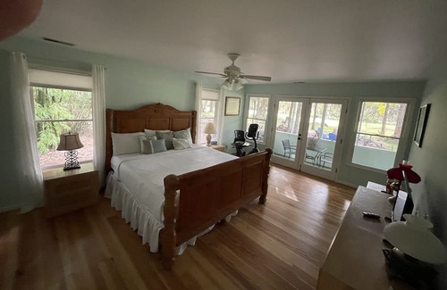 Melrose on the Beach Casa | Single Family Home, Golf Cart Included & Land trans Round Trip! Pool Open!