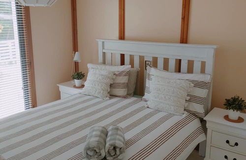 Yanchep Cabaña | Yanchep seaside cottage a coastal retreat Pet Friendly