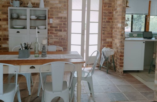 Yanchep Cabaña | Yanchep seaside cottage a coastal retreat Pet Friendly