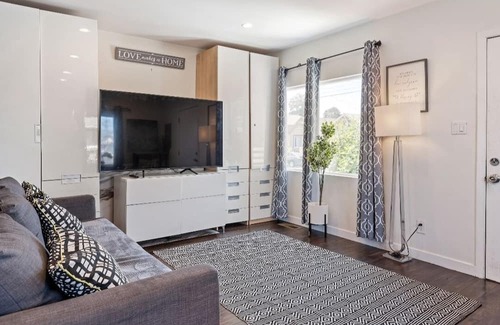 Oakland Casa | A Place to called Home
