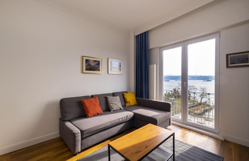 Kabatas Condominio | Trendy Waterfront Apt. with a Striking View