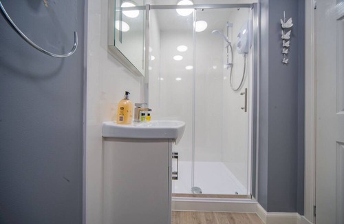 Kirkcaldy Apartamento | Double Ensuite Room