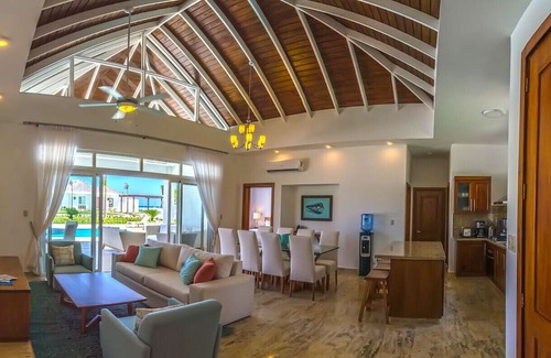 Playa Chiquita Villa | Luxury Villa 3 Bedroom Oceanview #15
