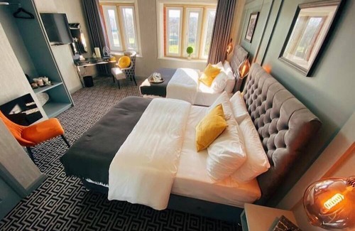 Kirkdale Hotel | Phoenix Hotel Liverpool