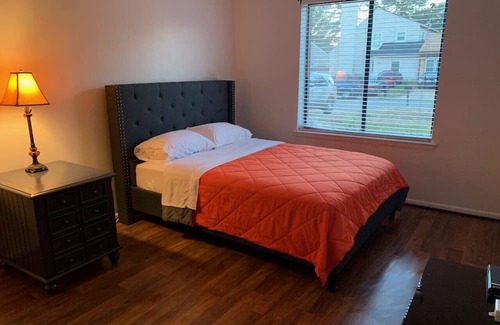 Norfolk - Virginia Beach Casa | You're going to love it here!