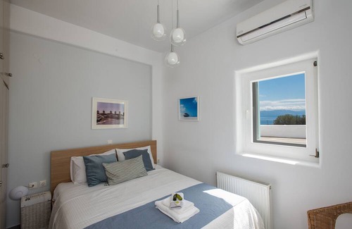 Paraga Villa | TIIFANYS VILLAS - PRIVATE Villa & Private Pool with Sea View