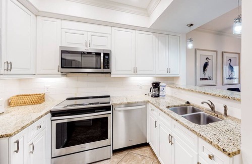 Sandestin Condominio | Renovated Gulf view condo w/ beach access & resort pools, hot tub, tennis