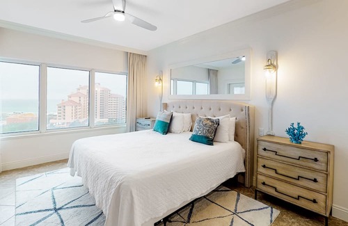 Sandestin Condominio | Renovated Gulf view condo w/ beach access & resort pools, hot tub, tennis