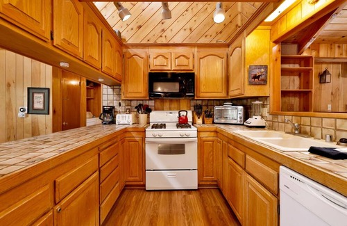 Summit Estates Casa | Moose Creek Chalet-1237 by Big Bear Vacations