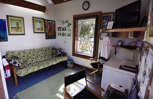 Estate Western Water Island Alquiler De RV | Eco-Cottage W/ Ocean View Terrace. Starting at $149/Night